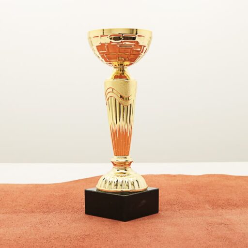 Кубок нагородний K6145C золотий на мармуровій основі H18см, чаша D7см