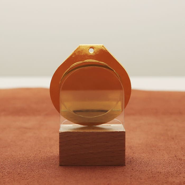 Медаль універсальна MA5017 золота D50мм жетон D25мм