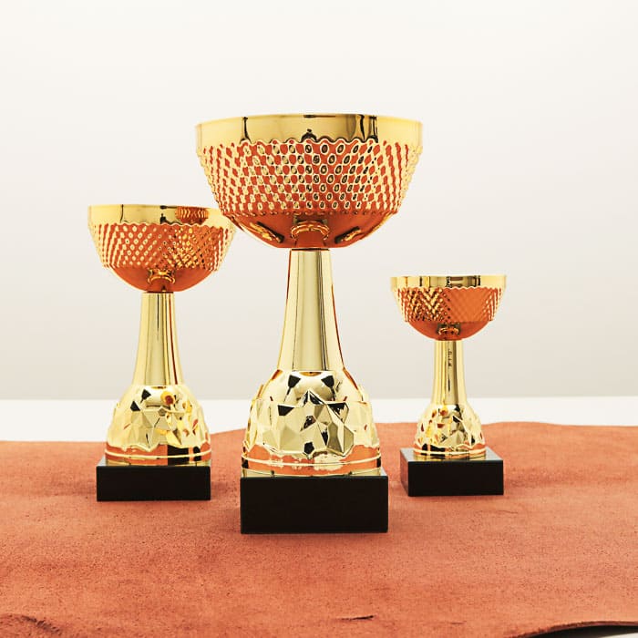 Кубок нагородний K5135A золотий на мармуровій основі H21см, чаша D12см