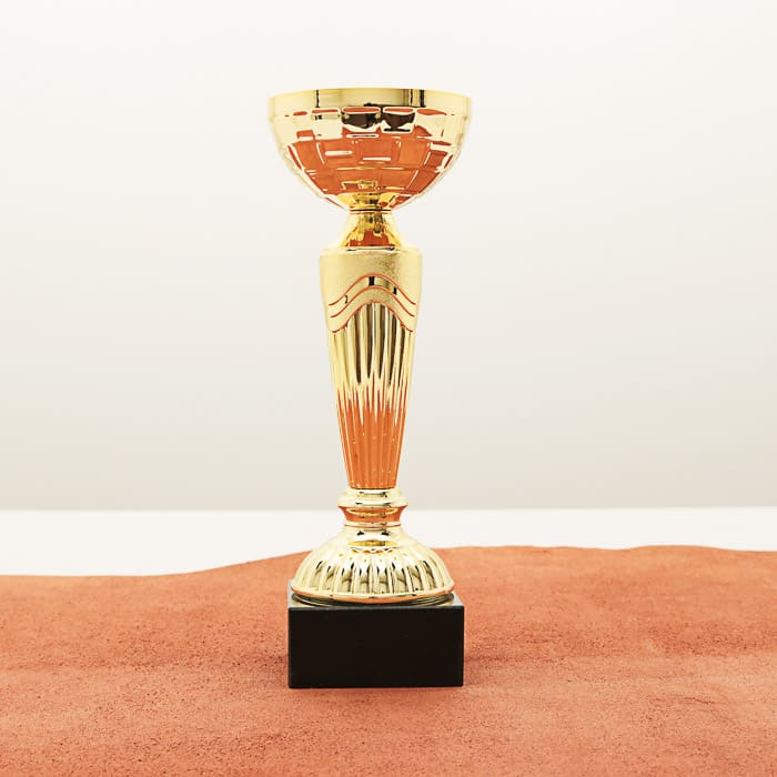 Кубок нагородний K6145A золотий на мармуровій основі H26см, чаша D10см