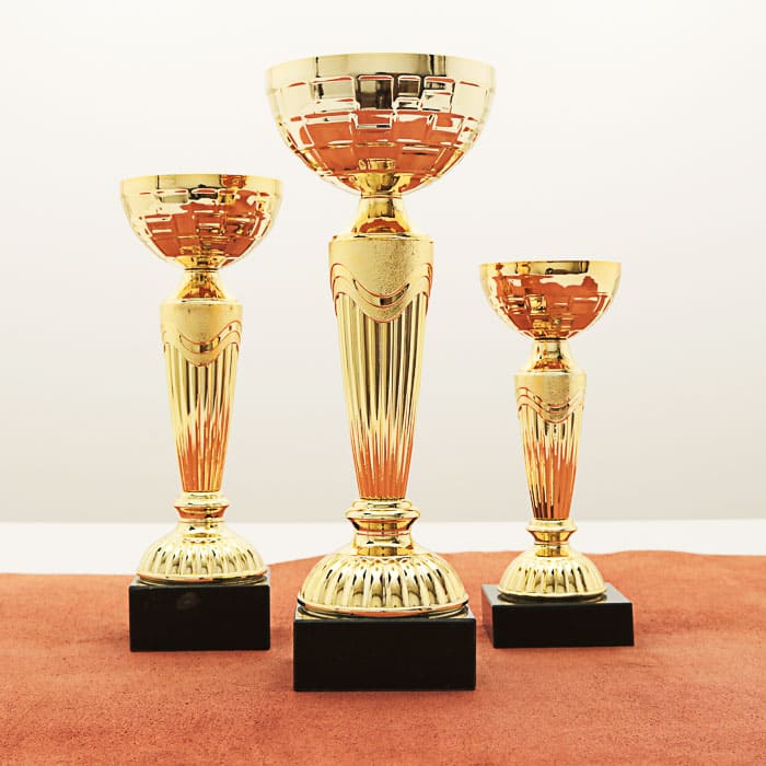 Кубок нагородний K6145A золотий на мармуровій основі H26см, чаша D10см