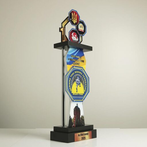 Кубок на колонах з таїландського боксу (Муей-Тай) h60см Артприз 3113-5