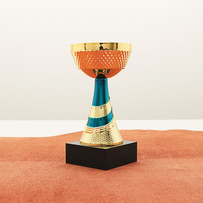 Кубок нагородний K5117A золотий на дерев’яній основі H22см, чаша D70мм