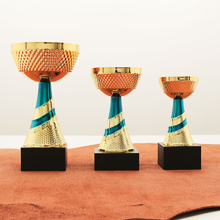 Кубок нагородний K5117A золотий на дерев’яній основі H22см, чаша D70мм