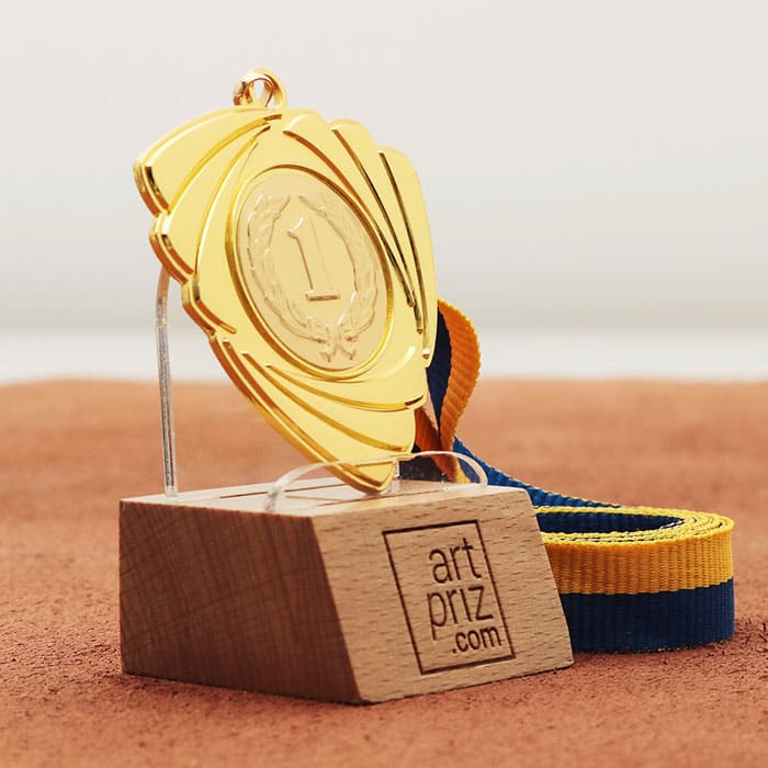 Медаль МА5016 Золото зі стрічкою D50мм з жетоном D25мм