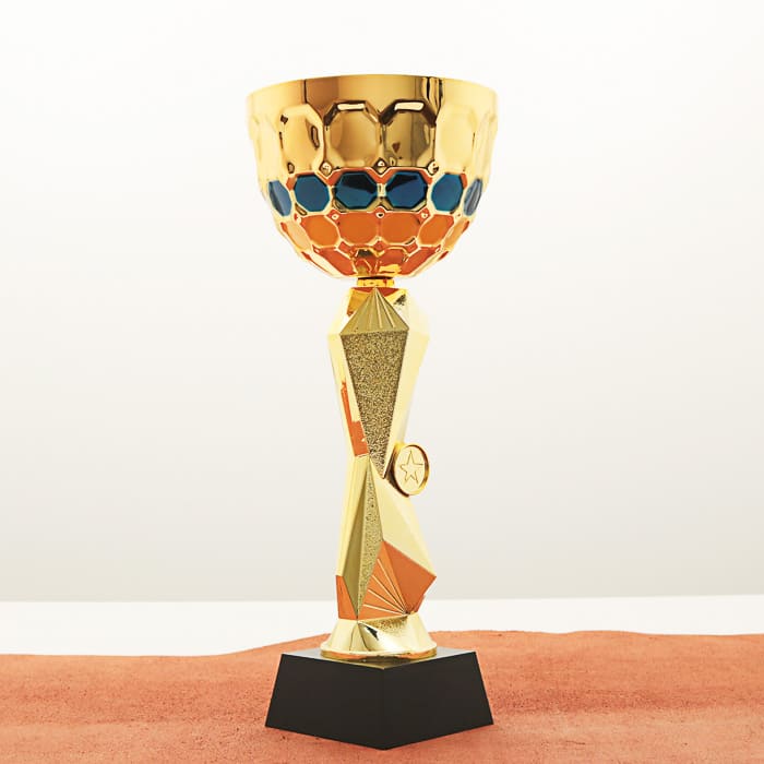 Кубок нагородний K5122C золотий на дерев’яній основі H31см, чаша D12см