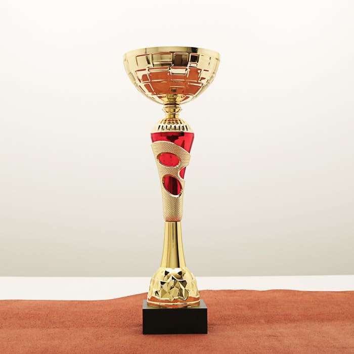 Кубок нагородний K5105B золотий на дерев’яній основі H33см, чаша D12см