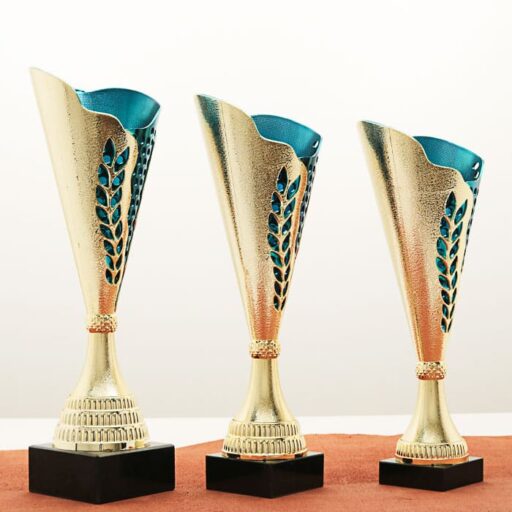 Кубок нагородний K5101A золотий на мармуровій основі H37см