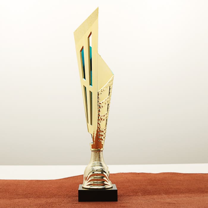 Кубок нагородний K5115C золотий на мармуровій основі H32см