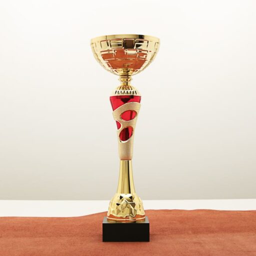 Кубок нагородний K5105C золотий на дерев’яній основі H27см, чаша D10см