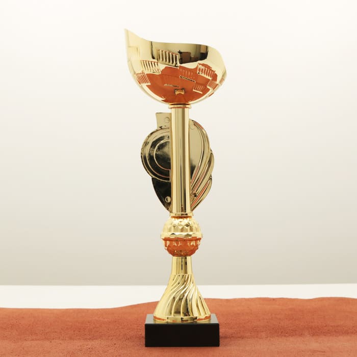 Кубок нагородний K5131A золотий на мармуровій основі H32см, чаша D10см