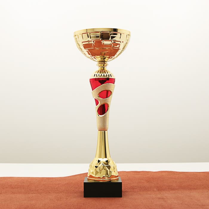 Кубок нагородний K5105A золотий на дерев’яній основі H39см, чаша D14см