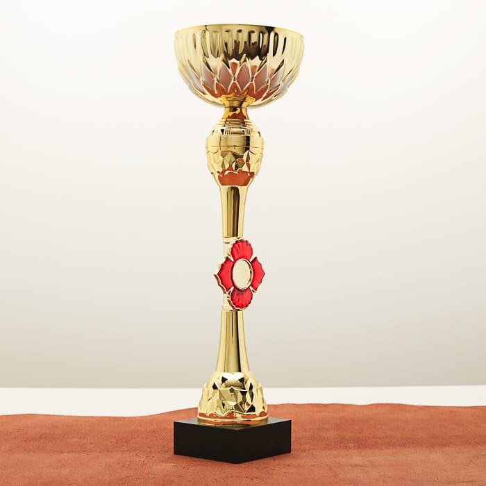 Кубок нагородний K6140B золотий на дерев’яній основі H38см, чаша D12см