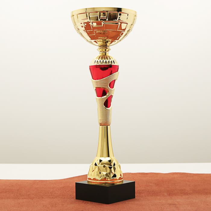 Кубок нагородний K5105D золотий на дерев’яній основі H25см, чаша D8см