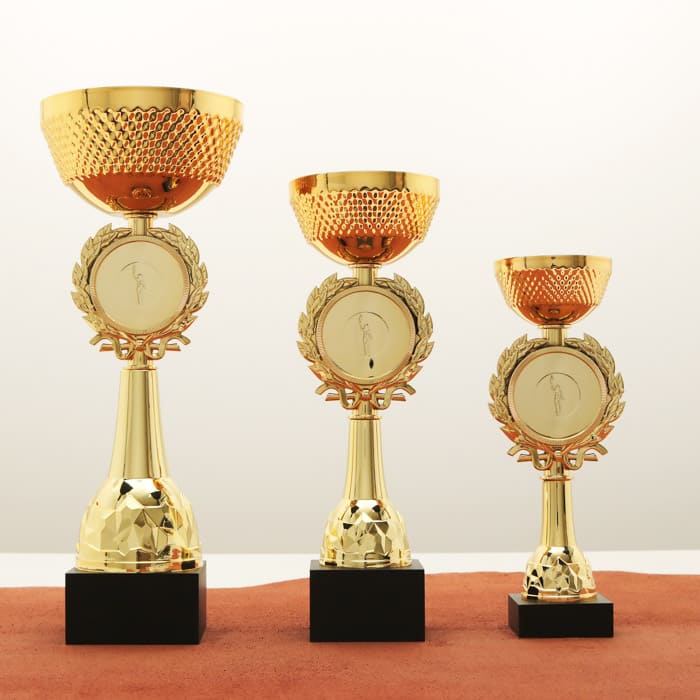 Кубок нагородний K5133B золотий на дерев’яній основі H27см, чаша D9см