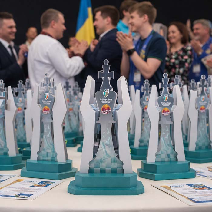 Шаховий кубок для всеукраїнських турнірів Шкільної Ліги Пліч-о-Пліч, Артприз 4897-5