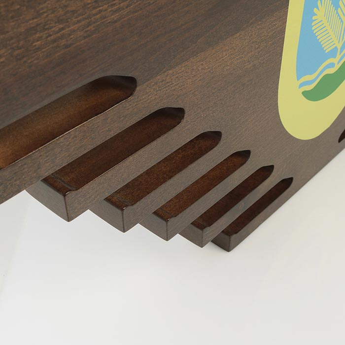 Медальниця дерев'яна з буку 65х32см Артприз 9088-5