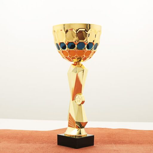 Кубок нагородний K5108A золотий на мармуровій основі H38см, чаша D16см