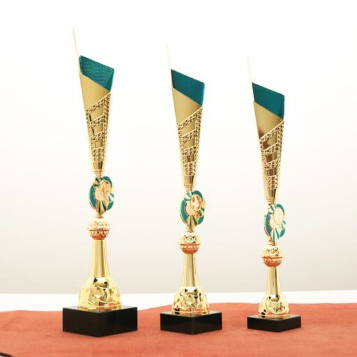 Кубок нагородний K5124A золото-синій на мармуровій основі H51см