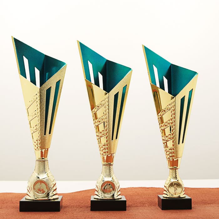 Кубок нагородний K5115B золотий на мармуровій основі H33см