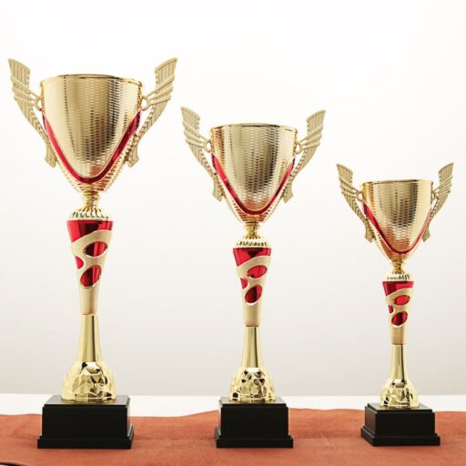 Кубок нагородний K5106A золотий на дерев’яній основі H53см, чаша D14см