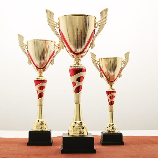 Кубок нагородний K5106A золотий на дерев’яній основі H53см, чаша D14см