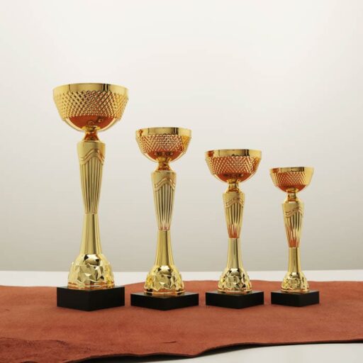 Кубок нагородний K5099B золотий на дерев’яній основі H28см, чаша D9см