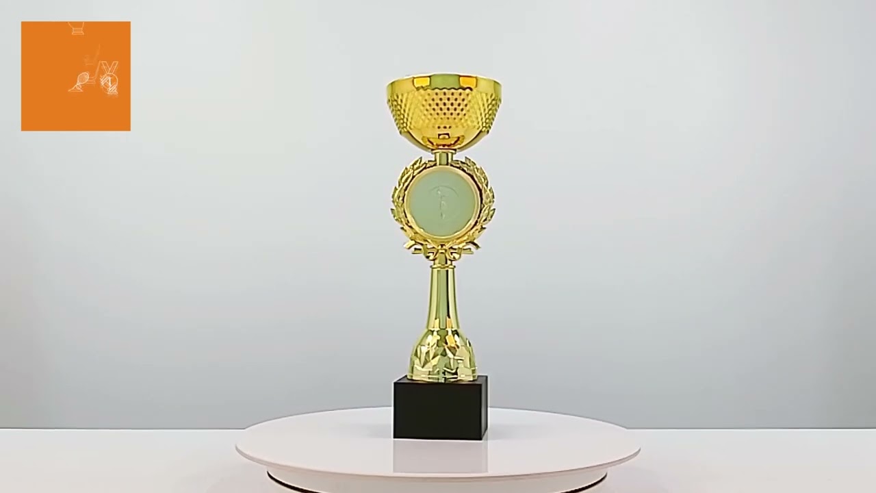 Кубок нагородний K5133C золотий на дерев’яній основі H22см, чаша D7см