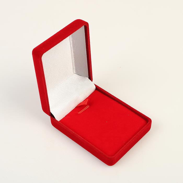 Футляр червоний оксамитовий (бархатний) для медалей нагород, монет, орденів 75х60х30мм FB311B