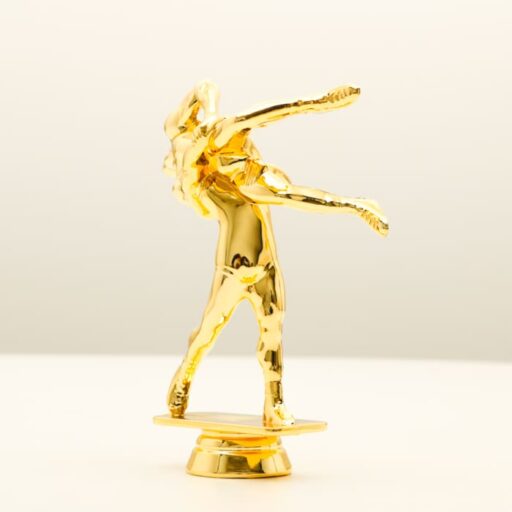 Фігурка СИЛА ПЕРЕМОГИ нагорода з боротьби вершина для кубка h13,5 см