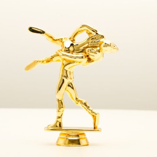 Фігурка СИЛА ПЕРЕМОГИ нагорода з боротьби вершина для кубка h13,5 см