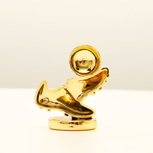 Фігурка нагородна бутси з м’ячем пластик золота H8см Артприз